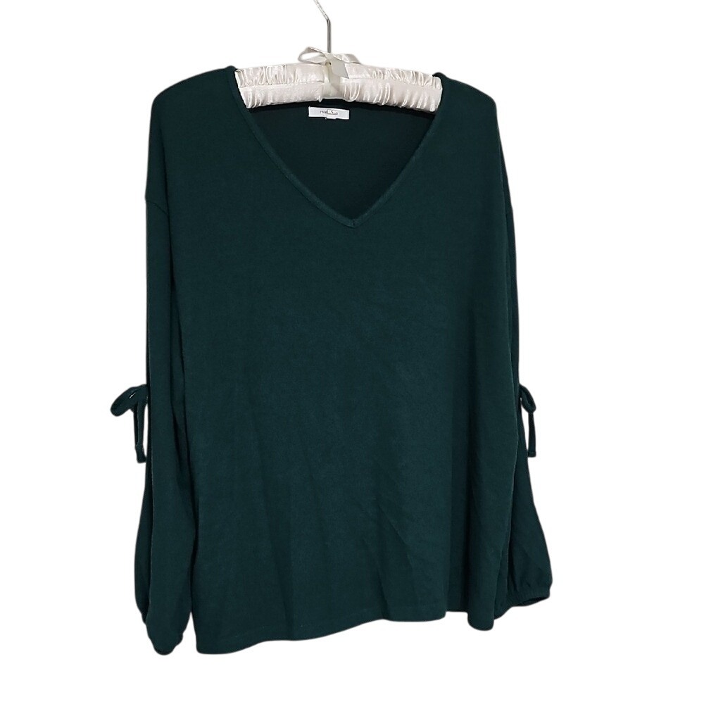 Green Shirt Top Blouse Maurices Long Sleeve‎ V-Neck Top Size S EUC
